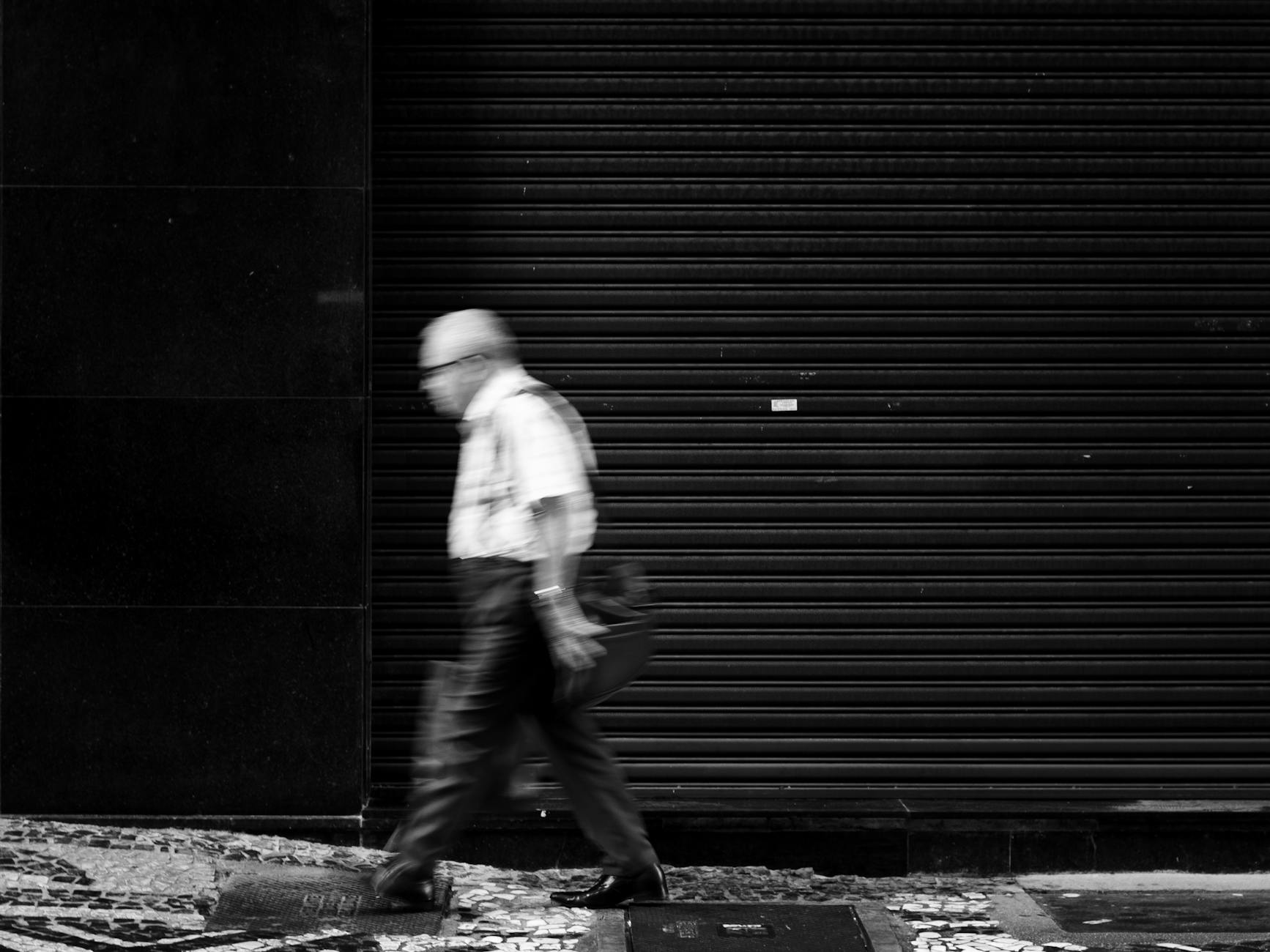 조금만 걸어도 다리가 무거워지는 이유는 왜일까?